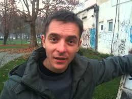 Stand up komičari srdjan jovanović i neša bridžis samo smeh srbina spasava. SrÄ'an Jovanovic Stand Up Komedija Mikrofonija Najava Tuzla Youtube