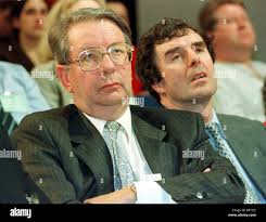 Philip james -Fotos und -Bildmaterial in hoher Auflösung