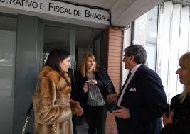 A loja do cidadão de braga pretende presta serviços de qualidade à população em geral. Tribunal Administrativo De Braga Muda Se Para Edificio Da Loja Do Cidadao Press Minho