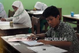 Perbedaan ada pada proyeksi jumlah peserta dan jadwal ujian ucap bambang suryadi ketua bsnp. Bsnp Tetapkan Ketentuan Penyelenggaraan Usbn Dan Un 2019 Republika Online