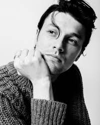 Hoje é aniversário do nosso Bae! James Bay está fazendo 31 anos. Desejamos  toda saúde e felicidade para ele! #HappyBirthdayJamesBay ❤️‍🔥