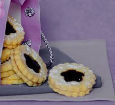 Schwabische Spitzbuben Von Rosalilla Chefkoch Rezept Weihnachtsrezepte Kaffee Und Kuchen Spitzbuben