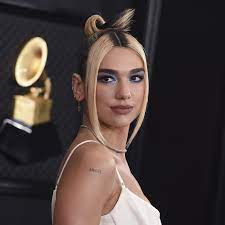 Watch the latest video from dua lipa (@dualipaofficial). Dua Lipa Says Sophomore Album Comes From Outside Her Comfort Zone Chicago Sun Times