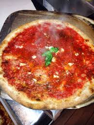 Kid's cheese pizza a favourite for our littlest piatto fans, this pizza features a tomato base, fresh fior di latte mozzarella and smoked mozzarella 12. Pizza Al Piatto Con Farina Semi Integrale Tipo 2 Ricette Erasmus
