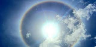A bright 'halo' around the sun was spotted in the sky around noon in tamil nadu's rameswaram on august 03. Sun Halo Spotted In T T Loop News