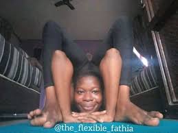Holding a cup of coffee, notebook, handbag, etc in front of your body is an indicator of shyness and resistance. See How Flexible This Lady Is As If There Is No Bone In Her Body Photos Winnaijatv
