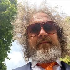 Can we take down the mast ourselves for transport?