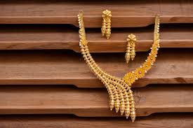 Fine Jewellery Trends 2020 Best Jewellery Designs Vaibhav Jewellers For various occasions like birthdays, anniversaries, festivals, and weddings, we have beautiful gold necklace designs. fine jewellery trends 2020 best