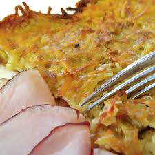 You can use more flour if the mixture seems too wet. Quick Easy German Potato Pancake Recipe Oma S Kartoffelpuffer