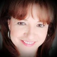 Elsa Maldonado's Instagram, Twitter & Facebook