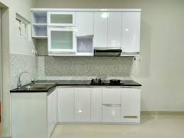 .dengan desain minimalis kitchen set/set ruang dapur ini akan terlihat bersih dan indah. Desain Kitchen Set Minimalis Aluminium Warna Putih Kitchen Design Small Kitchen Design Kitchen Sets
