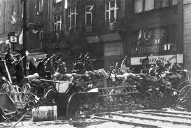 Května 1945, dva dny před německou kapitulací na západní frontě, spontánně vypuklo pražské povstání. Prazske Povstani Druha Svetova Valka Druhasvetova Com