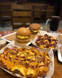 مطعم برجر القرن التاسع عشر الاسعار المنيو الموقع مطاعم جدة