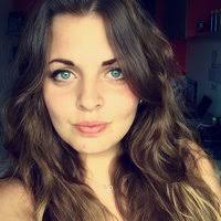 Pendant six mois lena s'est occupée d'eva et lui a donné beaucoup d'amour. Laura Angers Maine Et Loire Cours De Danse Contemporain Hip Hop Twerk Talons Angers Diplomee De Conservatoire