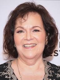 Joanne Eller's Instagram, Twitter & Facebook