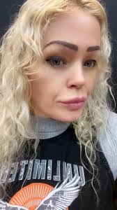 Hairstylist specializing in blonde hair needed