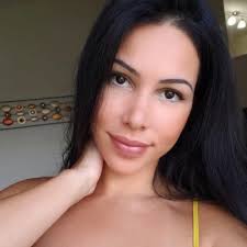 Jessie Steiner's Instagram, Twitter & Facebook