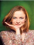 Její otec byl fotbalovým rozhodčím, matka působila jako fotbalová funkcionářka. Petra Spalkova Fdb Cz