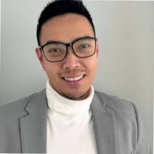 We celebrated the birthdays of Michael and Elliott Cohen. Their leadership,  dedication, and commitment to our team make Sandstone stronger every day.  We are grateful for their kindness, hard work…