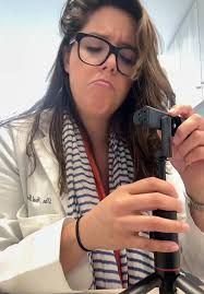 Yo los veo 🤷🏼‍♀️ #LaDocOcampo #broma #fyp #cdmx #cirujana #doctora #videos