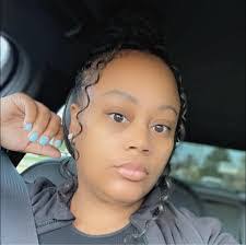 Stacy Mango's Instagram, Twitter & Facebook