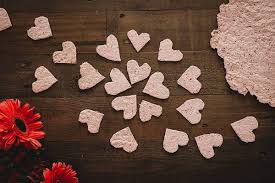 I have made paper on and off for years, adding leaves and petals and using said paper to make christmas cards. Diy Eco Friendly Plantable Seed Paper Valentines Run Wild My Child