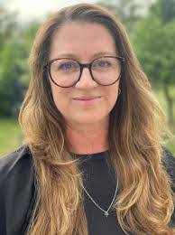 Susanne Fuentes's Instagram, Twitter & Facebook