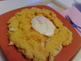 Livrare gratuita in tot bucurestiul cu conditia sa respectati comanda minima inpusa. Mamaliga Branza Smantana Ou Cristian Margarit