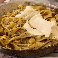 La salsa al tartufo viene preparata in tanti modo diversi. Pappardelle Al Tartufo Nero Di Norcia Lardo Di Colonnata E Bufala D Aversa Bild Von La Bufala Allegra Rom Tripadvisor