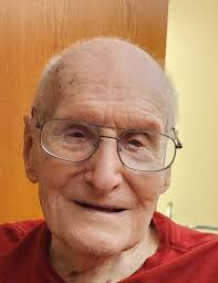 Zachary Holden's Instagram, Twitter & Facebook