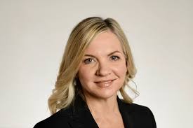 Patricia Anstett Named 2017 Headliner for Assn. for Women in Communications