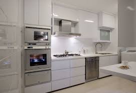 For the one who loves the classic style of design and a spacious setting. Idea 24 Kitchen Cabinets Design Singapore