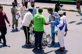 إدارة تعليم مكة V Twitter صور لليوم الرابع على التوالي كشافة بادر تعليم مكة يروون ظمأ حجاج بيت الله الحرام بأكثر من 28240 عبوة ماء يومي ا يتم توزيعها على الحجاج في أوقات الظهيرة كشافة تعليم مكة كشافة وزارة التعليم الحج عبادة وسلوك حضاري