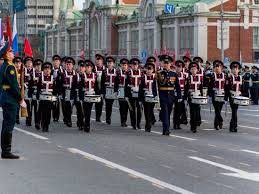 А за пару дней до парада проходит генеральная репетиция парада победы в москве. Fqdxjkezcjdlbm