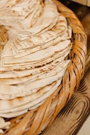 Arabic Bread Or Khebz Not Like That Pita Stuff Recipe Arabic Bread Kuboos Recipe Food