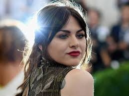 Kurt Cobain S Daughter Frances Bean Cobain Released Her First Song