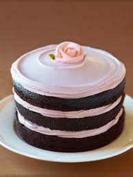 Chocolate Raspbery Buttercream Cake Jolis Gateaux Beau Gateau Gateaux Et Desserts