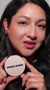 @jonesroadbeauty The Bronzer in Medium Tan ($35)☀️ It comes in 7 colors and  it is described as a silky powder that adds instant warmth to the skin.  When I first received it, I thought it was going to ...