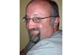 Stephen Manz's Instagram, Twitter & Facebook