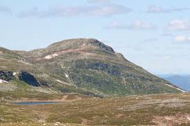 Høgevarde is a beatiful area with lots of opportunities, such as hiking, fishing and simply enjoy the. Hogevarde 1459 M Peakbook