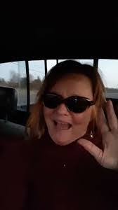 Pamela Bolt's Instagram, Twitter & Facebook