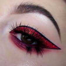 Extreme Eyeliner Eye Makeup Look Red Gotik Makyaj Makyaj Goz Makyaji