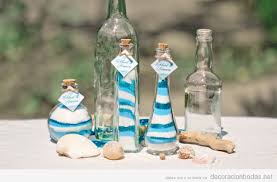 Este album de decorar botellas de vidrio para boda con 15 fotos e imágenes no tiene descripción. Botellas Llenas De Arena De Colores Ideas Para Decorar Una Mesa De Boda En La Playa Decoracion Bodas