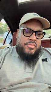 Instagram 用户 Gregory Drayton