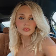 Tour group or self-guided family trip to Europe?