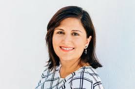 Elaine Rau's Instagram, Twitter & Facebook