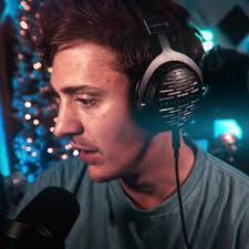 Kit Connor Low Taper Fade