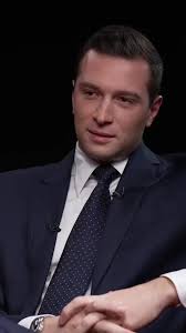 Je me suis forgé une carapace très tôt.