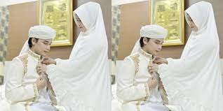 Tanggal 9 juni lalu, lahirlah putra pertama alvin dan larissa yang diberi nama. Ini Fakta Fakta Pernikahan Alvin Putra Tampan Ustaz Arifin Ilham Kapanlagi Com