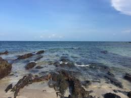 Keindahan pantai di lombok menjadi daya tarik bagi para turis, termasuk di pantai batu layar. Desaru Dah Cantik Tapi Batu Layar Still The Best Raz C